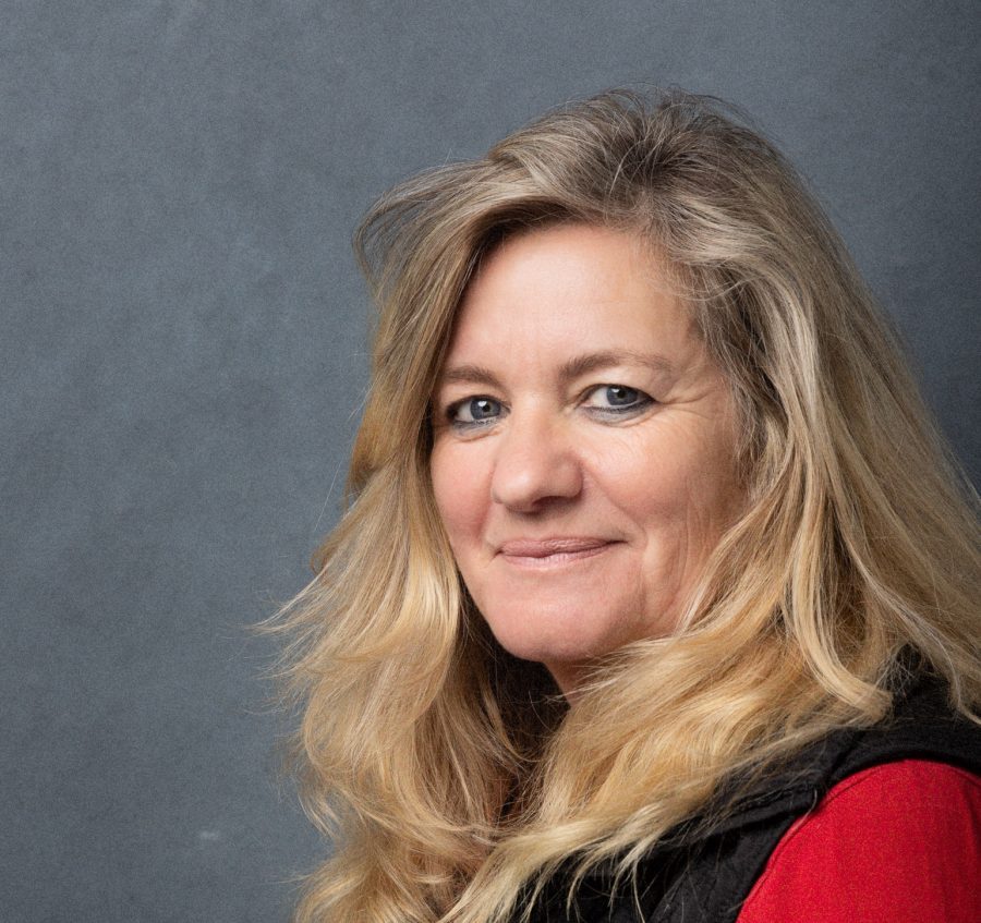 Lesley Foster
